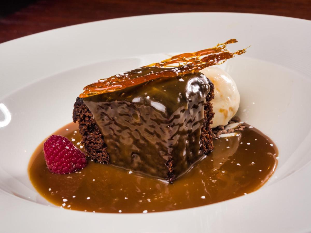 Bury Ramsbottom Old Mill Hotel And Leisure Club المظهر الخارجي الصورة