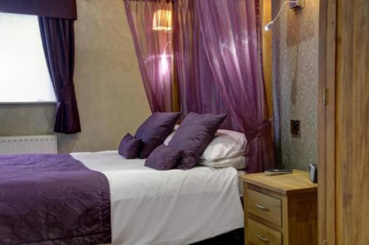 Bury Ramsbottom Old Mill Hotel And Leisure Club المظهر الخارجي الصورة
