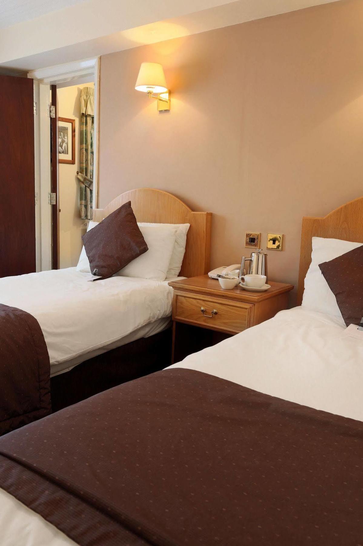 Bury Ramsbottom Old Mill Hotel And Leisure Club المظهر الخارجي الصورة