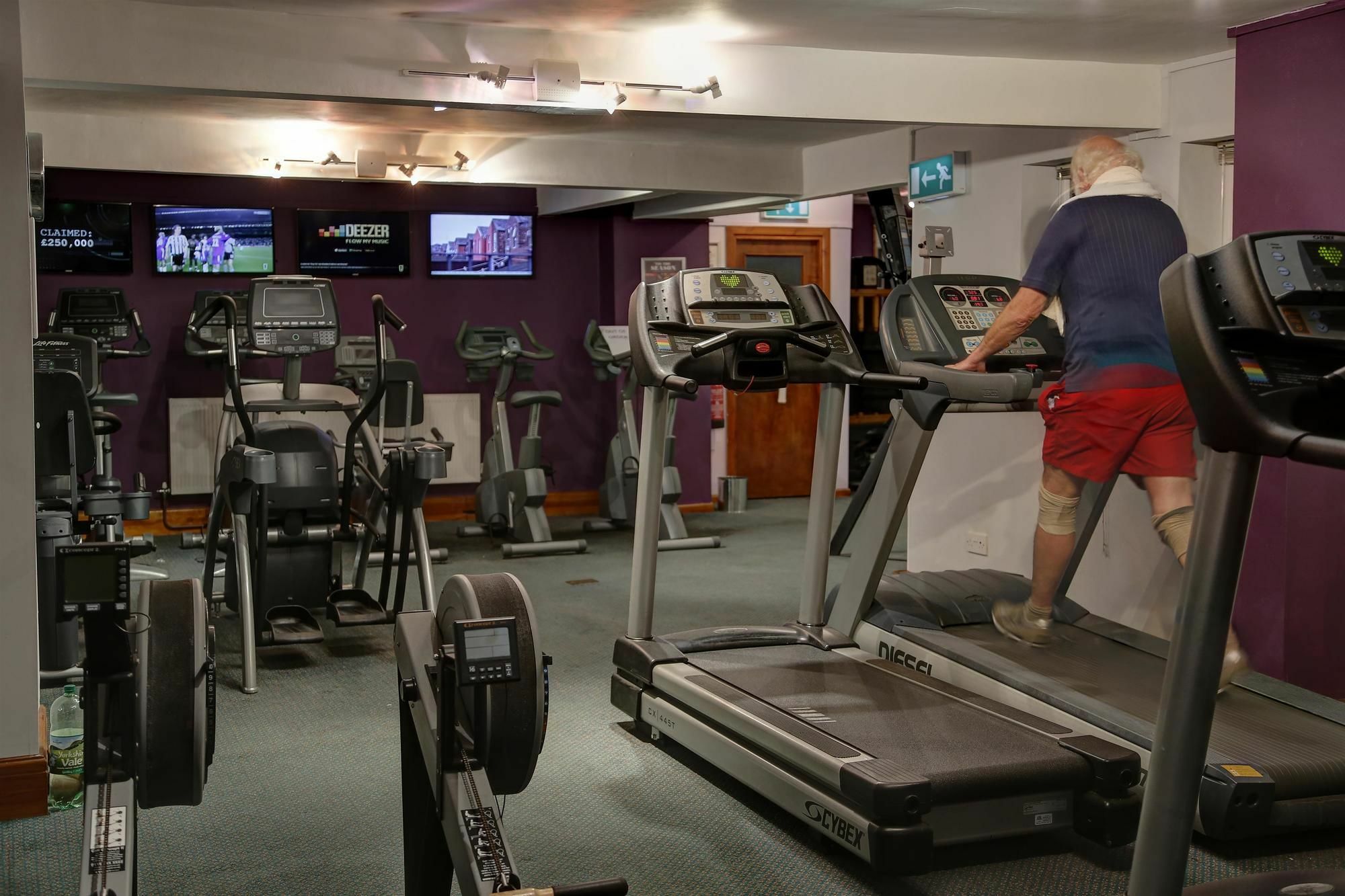 Bury Ramsbottom Old Mill Hotel And Leisure Club المظهر الخارجي الصورة