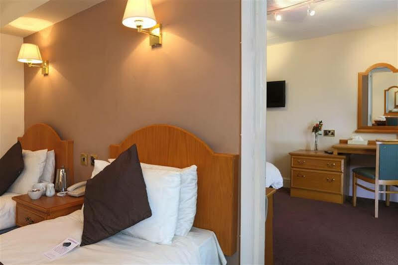 Bury Ramsbottom Old Mill Hotel And Leisure Club المظهر الخارجي الصورة